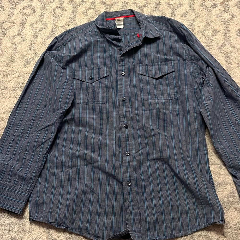 Men’s blue plaid button down shirt